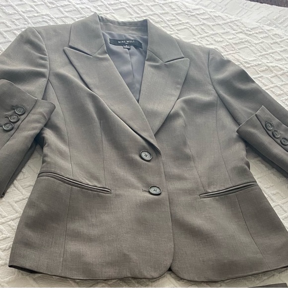 Nine West Women’s Pant Suit Grey Color Size 4 - Picture 10 of 16